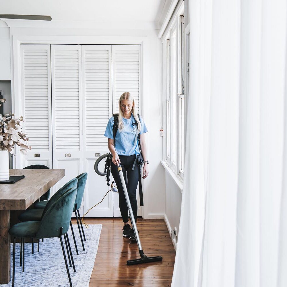 bliss cleaner vacuuming